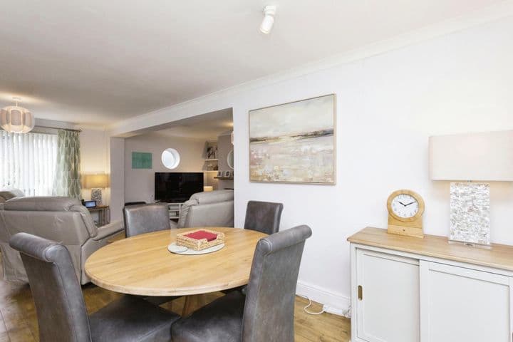 4 bedrooms house for sale in Horsham, United Kingdom - Image 8