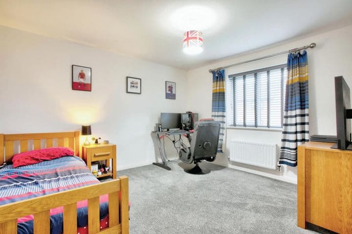 3 bedrooms house for sale in Newcastle Upon Tyne, United Kingdom - Image 10