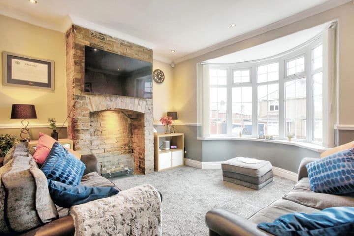 2 bedrooms house for sale in Newcastle Upon Tyne, United Kingdom - Image 2