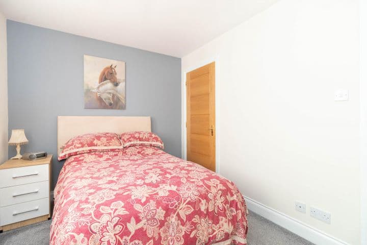 2 bedrooms house for sale in Dundee, United Kingdom - Image 9