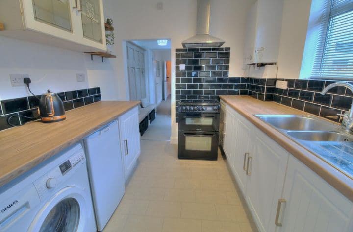 2 bedrooms house for sale in Brierley Hill, United Kingdom - Image 10