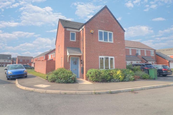 3 bedrooms house for sale in Loughborough, United Kingdom - Image 2