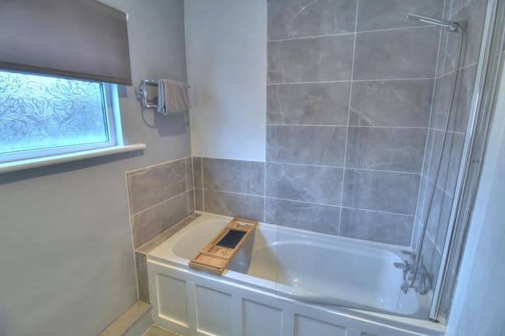 2 bedrooms house for sale in Brierley Hill, United Kingdom - Image 12