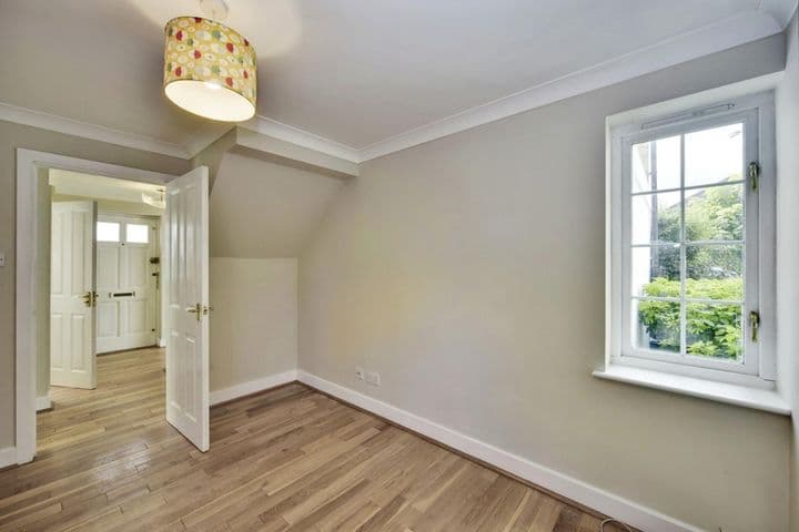 4 bedrooms house for sale in Maidstone, United Kingdom - Image 4