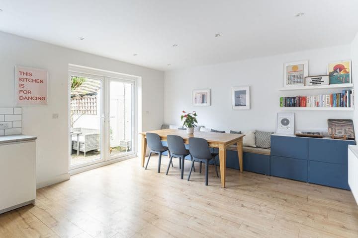 3 bedrooms house for sale in Bushey, United Kingdom - Image 4