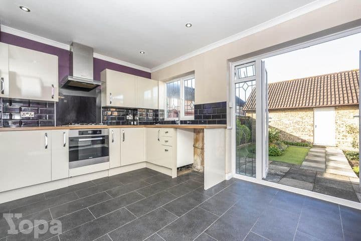 3 bedrooms house for sale in Dartford, United Kingdom - Image 3