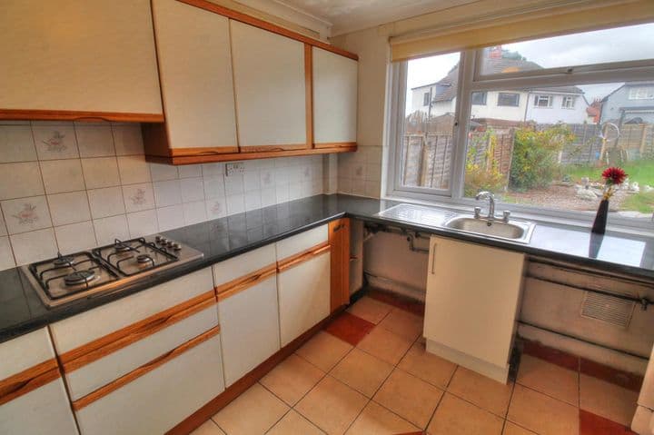 3 bedrooms house for sale in Kingswinford, United Kingdom - Image 8