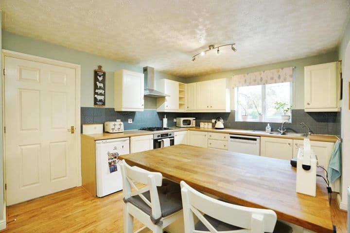 4 bedrooms house for sale in Swadlincote, United Kingdom - Image 5