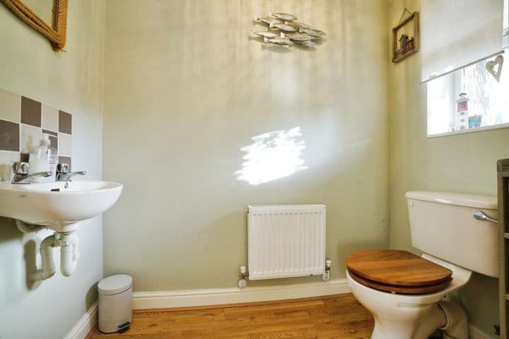 4 bedrooms house for sale in Swadlincote, United Kingdom - Image 8