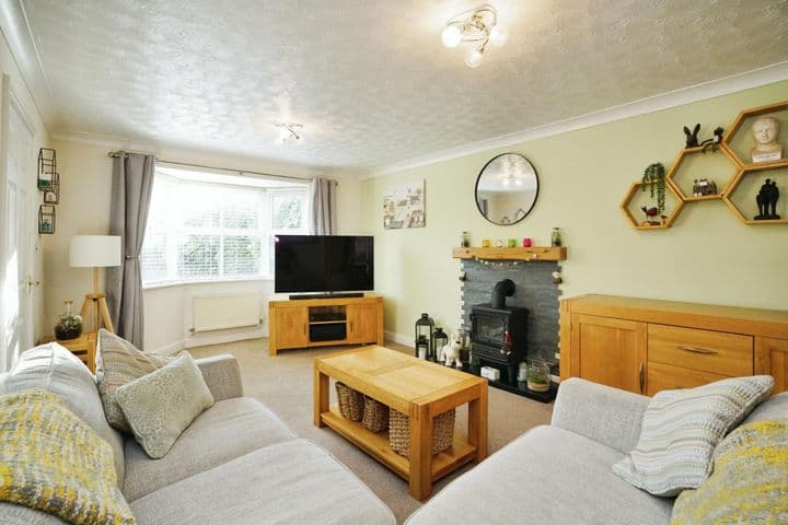 4 bedrooms house for sale in Swadlincote, United Kingdom - Image 2