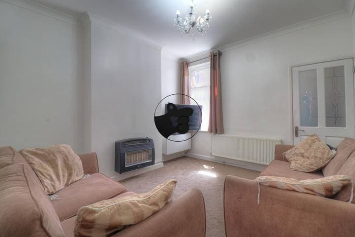 3 bedrooms house for sale in Leicester, United Kingdom - Image 8