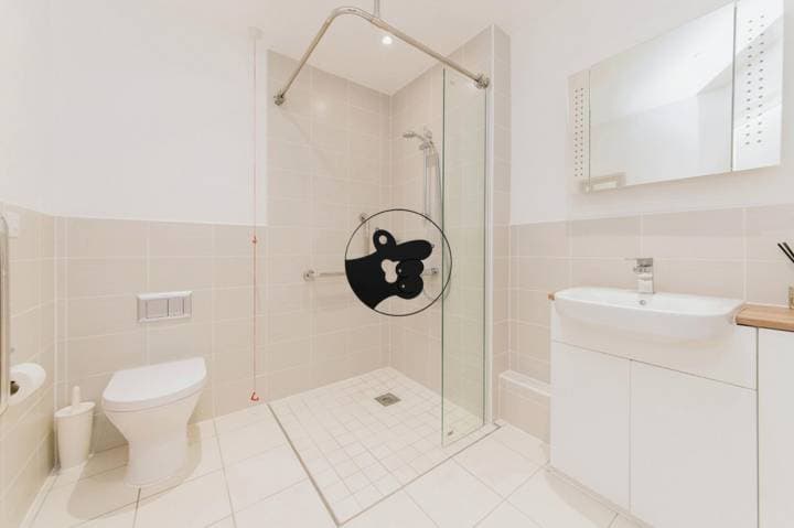 1 bedroom apartment for sale in Harrow, United Kingdom - Image 6