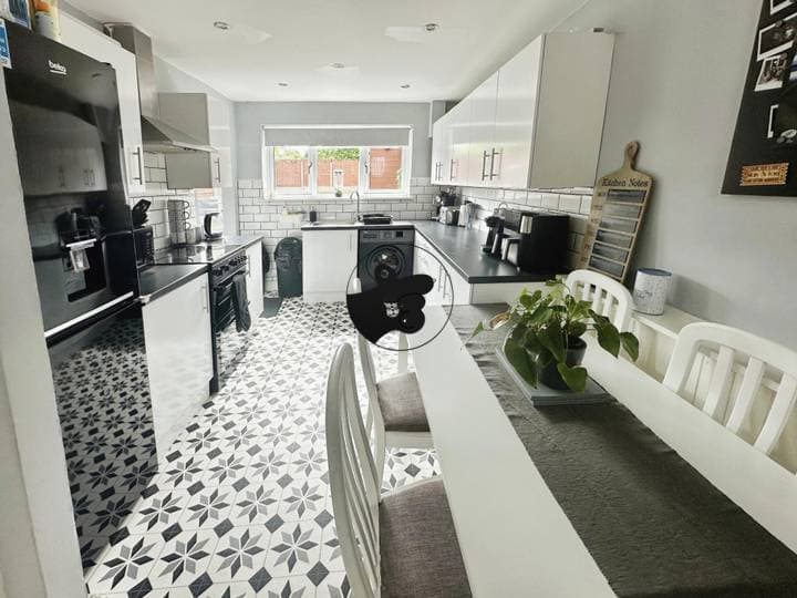 2 bedrooms house for sale in Wolverhampton, United Kingdom - Image 6