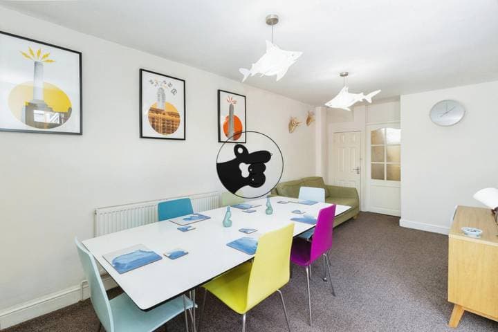 3 bedrooms house for sale in London, United Kingdom - Image 8