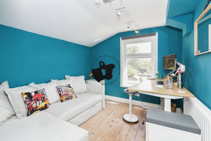 3 bedrooms house for sale in London, United Kingdom - Image 17