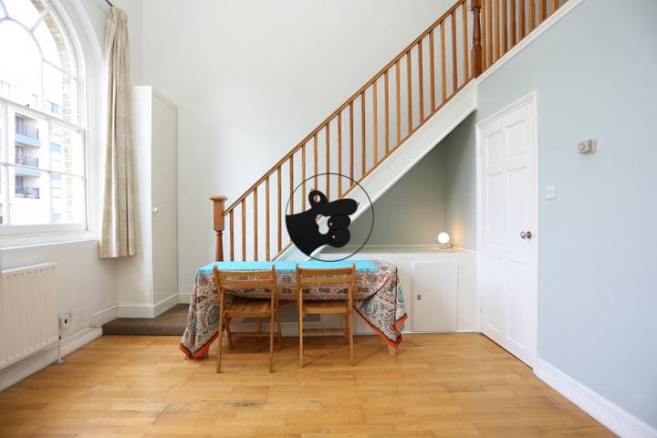 Apartment for sale in London, United Kingdom - Image 9