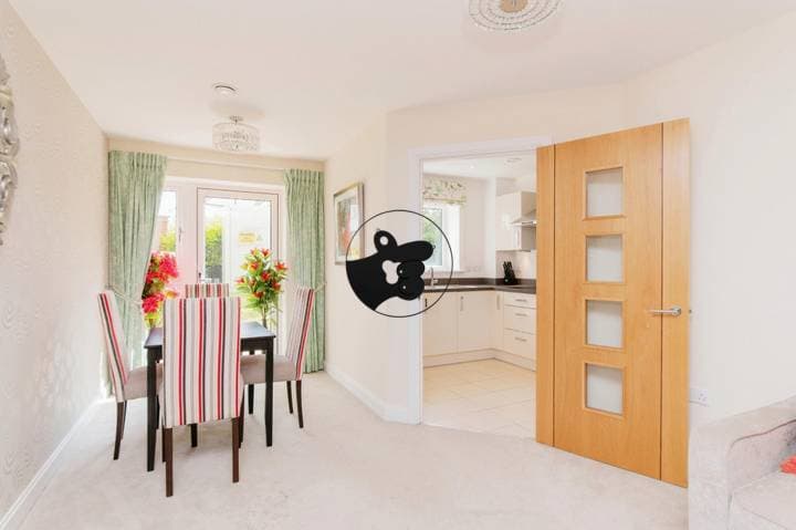 1 bedroom apartment for sale in Harrow, United Kingdom - Image 3