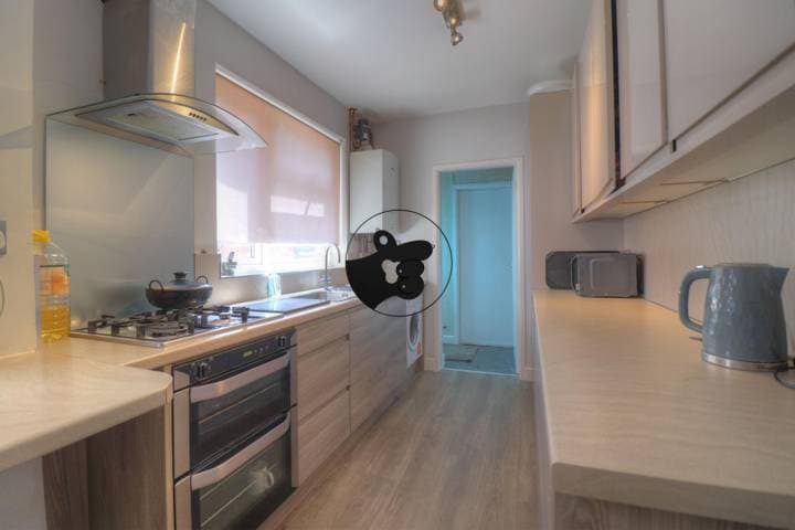 3 bedrooms house for sale in Leicester, United Kingdom - Image 4