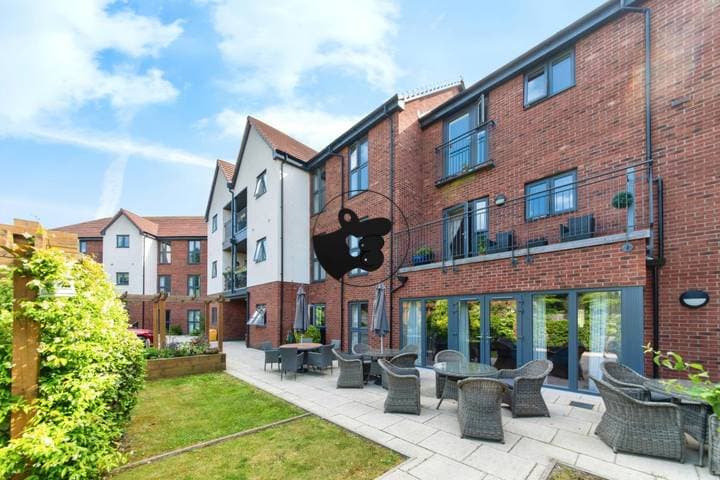 1 bedroom apartment for sale in Harrow, United Kingdom - Image 9