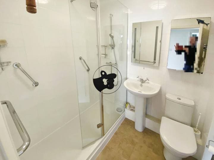 1 bedroom apartment for sale in Sheffield, United Kingdom - Image 7