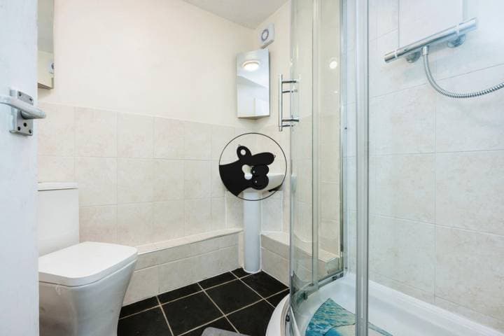 2 bedrooms apartment for sale in Leighton Buzzard, United Kingdom - Image 8