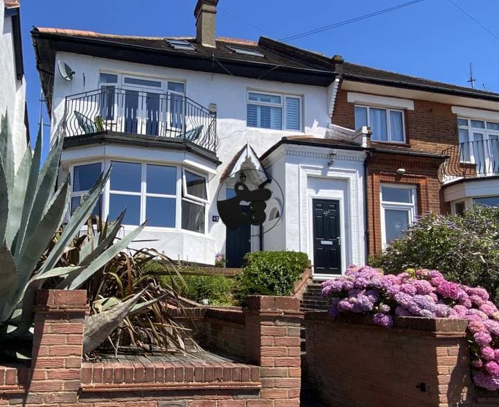 3 bedrooms apartment for sale in Westcliff-On-Sea, United Kingdom - Image 23