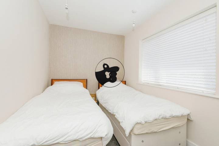 3 bedrooms house for sale in Huddersfield, United Kingdom - Image 12