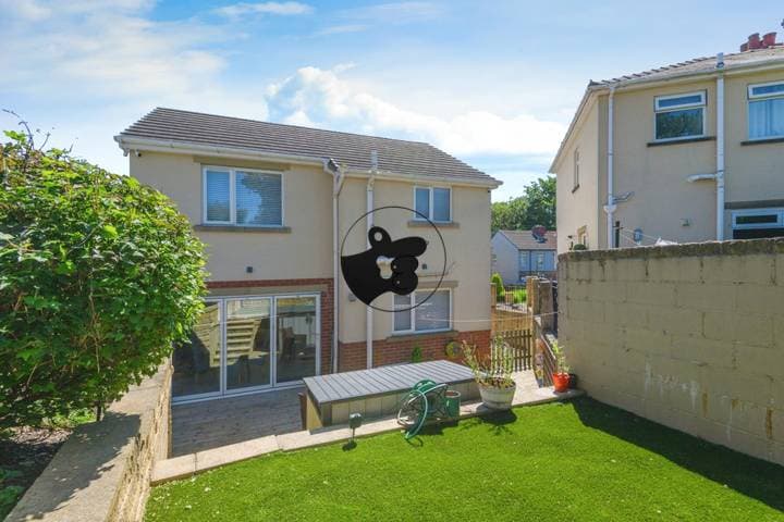 3 bedrooms house for sale in Huddersfield, United Kingdom - Image 3