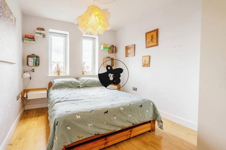 2 bedrooms apartment for sale in London, United Kingdom - Image 12