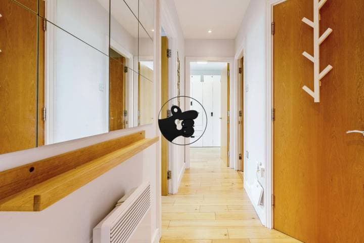 2 bedrooms apartment for sale in London, United Kingdom - Image 16