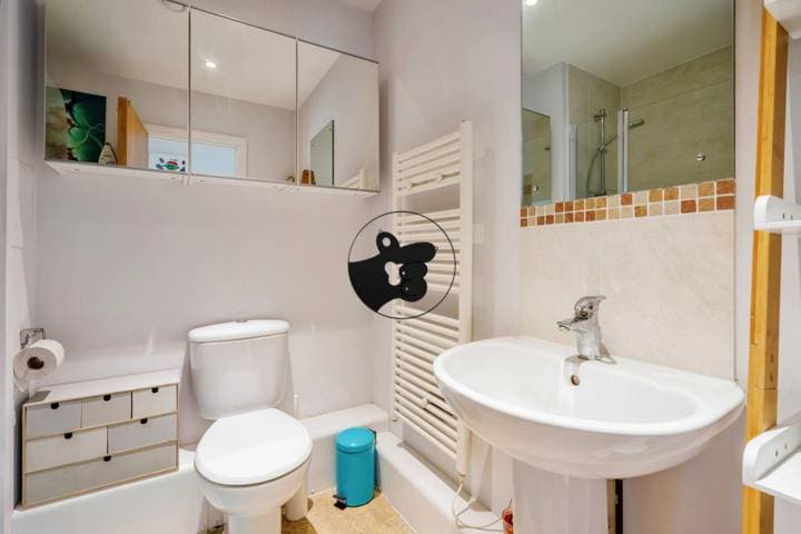 2 bedrooms apartment for sale in London, United Kingdom - Image 15