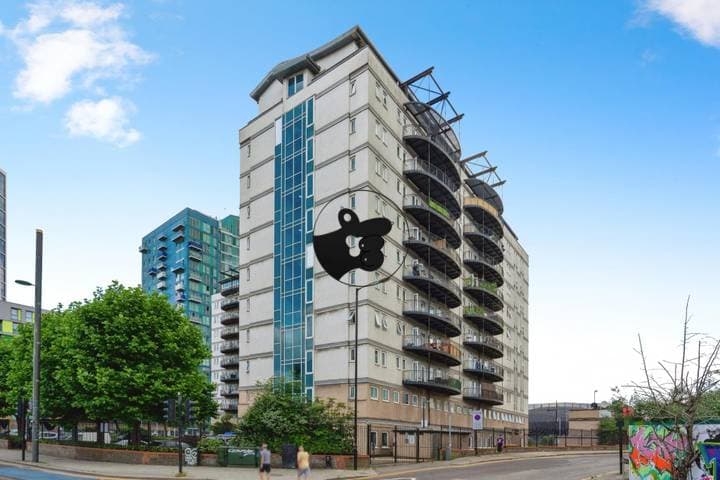 2 bedrooms apartment for sale in London, United Kingdom - Image 20