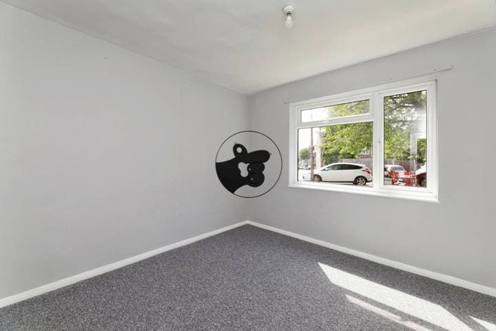 2 bedrooms apartment for sale in London, United Kingdom - Image 3