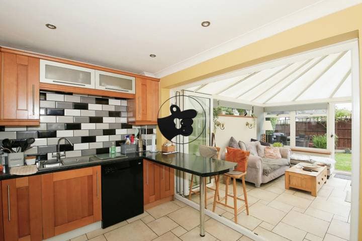 4 bedrooms house for sale in Huntingdon, United Kingdom - Image 3