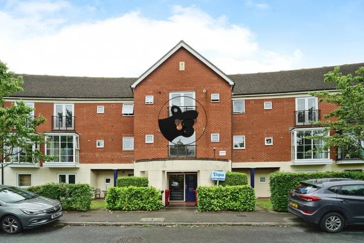 3 bedrooms apartment for sale in Slough, United Kingdom - Image 20