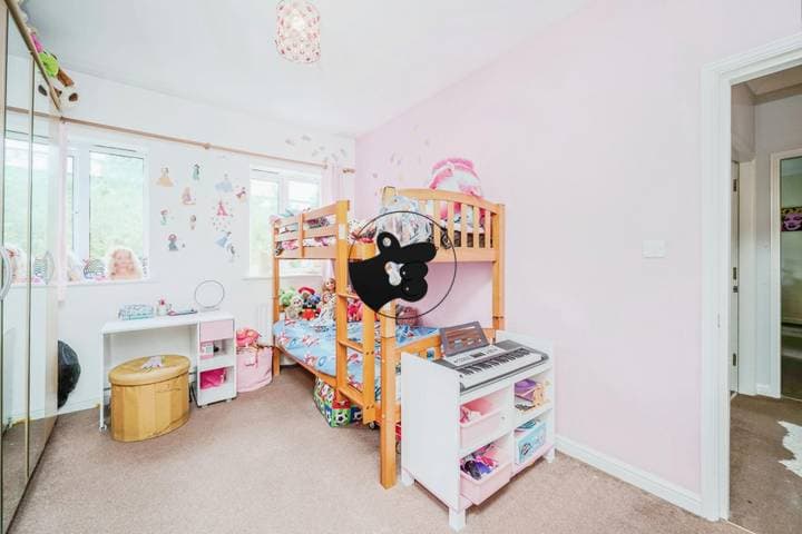 3 bedrooms apartment for sale in Slough, United Kingdom - Image 14