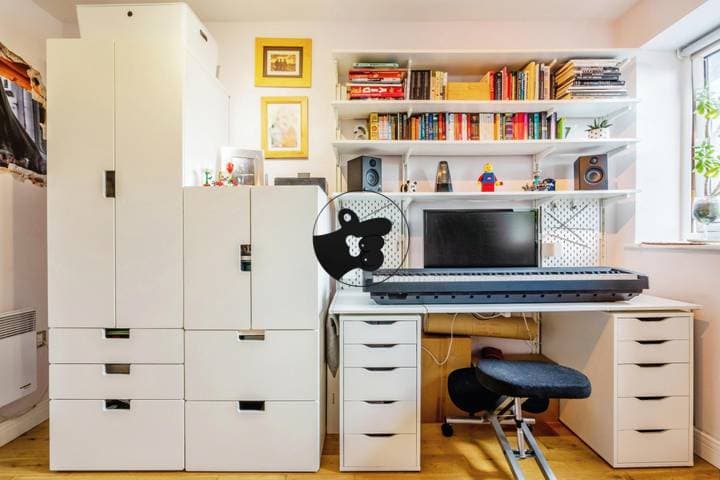 2 bedrooms apartment for sale in London, United Kingdom - Image 17