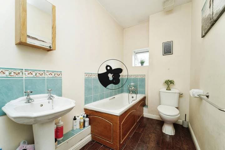 3 bedrooms apartment for sale in Slough, United Kingdom - Image 15