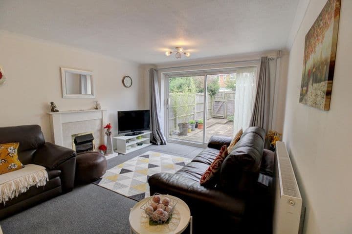 2 bedrooms house for sale in Horsham, United Kingdom - Image 5