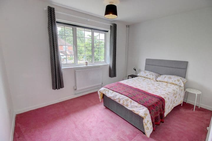 2 bedrooms house for sale in Horsham, United Kingdom - Image 8