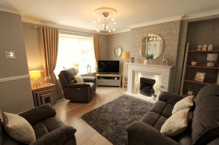 3 bedrooms house for sale in Walsall, United Kingdom - Image 3