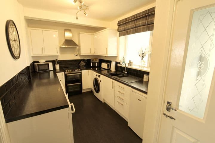 3 bedrooms house for sale in Walsall, United Kingdom - Image 6