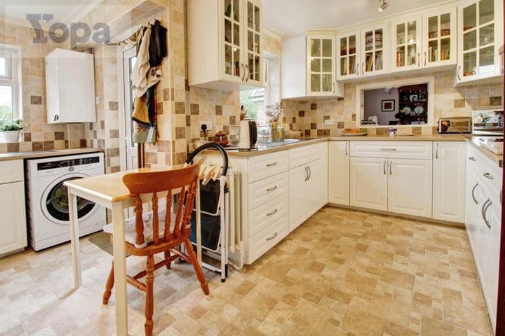 4 bedrooms house for sale in Stowmarket, United Kingdom - Image 5