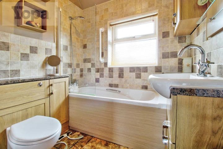 4 bedrooms house for sale in Stowmarket, United Kingdom - Image 8