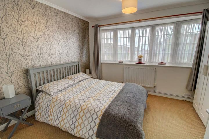 2 bedrooms house for sale in Horsham, United Kingdom - Image 7