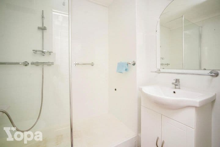 1 bedroom house for sale in Maidstone, United Kingdom - Image 11