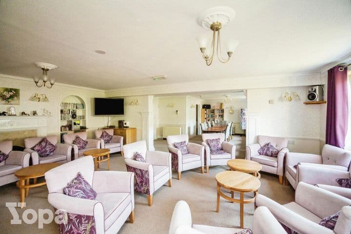 1 bedroom house for sale in Maidstone, United Kingdom - Image 12