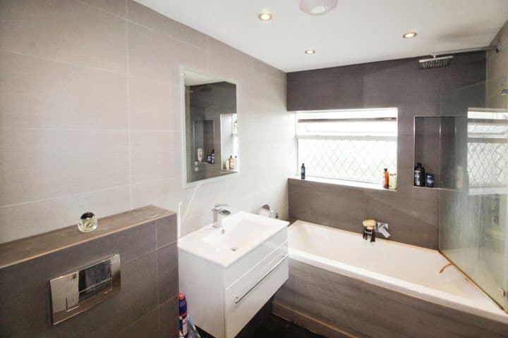 2 bedrooms house for sale in Bolton, United Kingdom - Image 9