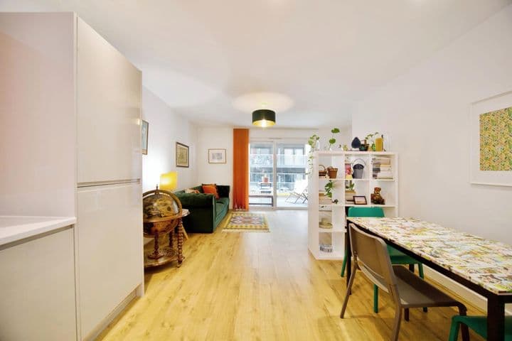 2 bedrooms apartment for sale in London, United Kingdom - Image 7