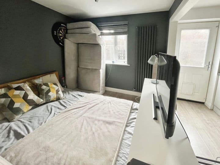 3 bedrooms house for sale in Stoke-On-Trent, United Kingdom - Image 8